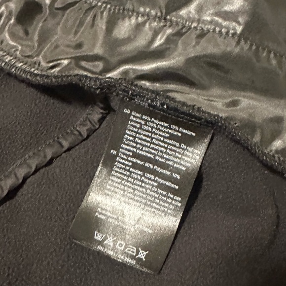 NWOT Helly Hansen Softshell Jacket - Picture 7 of 7